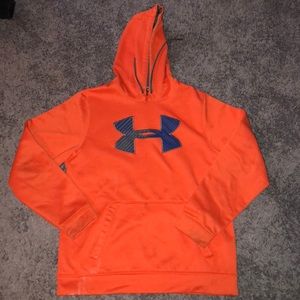 Under Armour sweatshirt